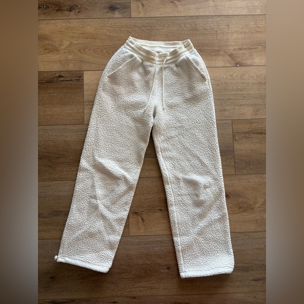 Gilly Hicks Cream Textured Joggers